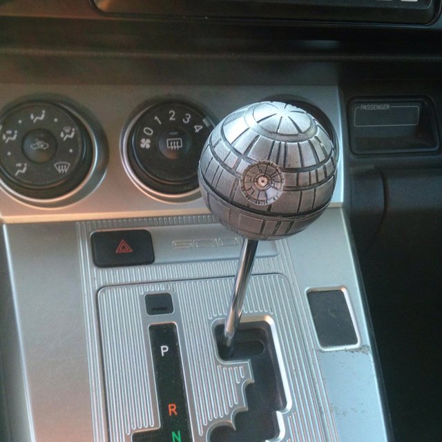 MyLittleGadget's tweet photo. Death Star Shift Knob That Your’re Going To Love! https://t.co/bWHS8f0J23 #starwars #deathstar #coolgadgets https://t.co/bVE7JELYZO