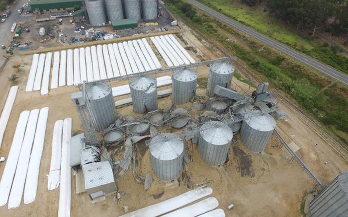 Company loses millions after 14 silos collapse dlvr.it/Cv5wkP