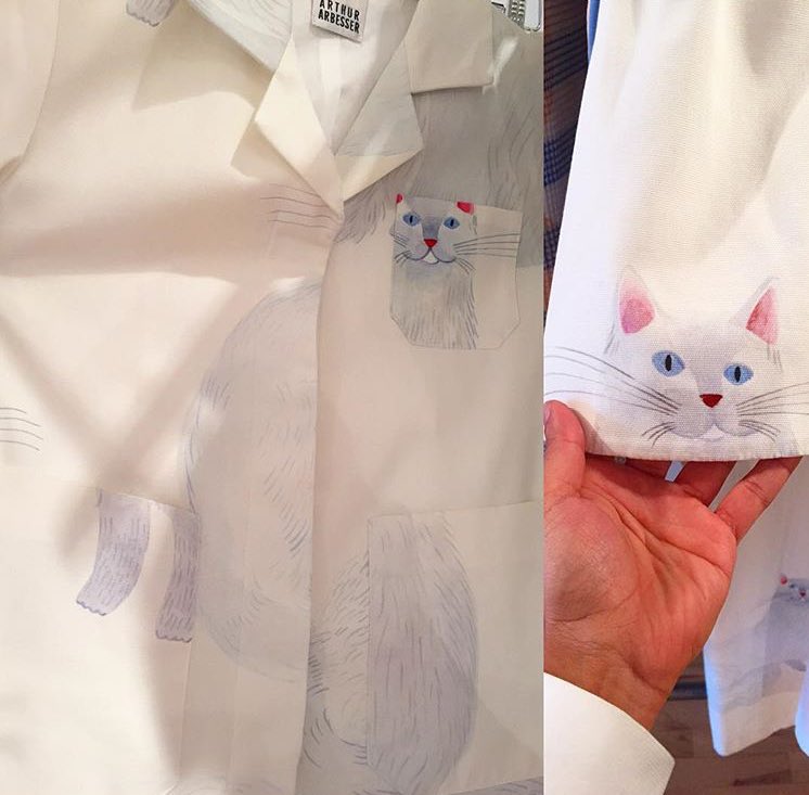sssourabh's tweet photo. When cats saved the day. @ArthurArbesser #NFpressday #NegriFirman #fashion https://t.co/6FKXDfsCFB… @fashbysssourabh https://t.co/bWUUcNN7aZ