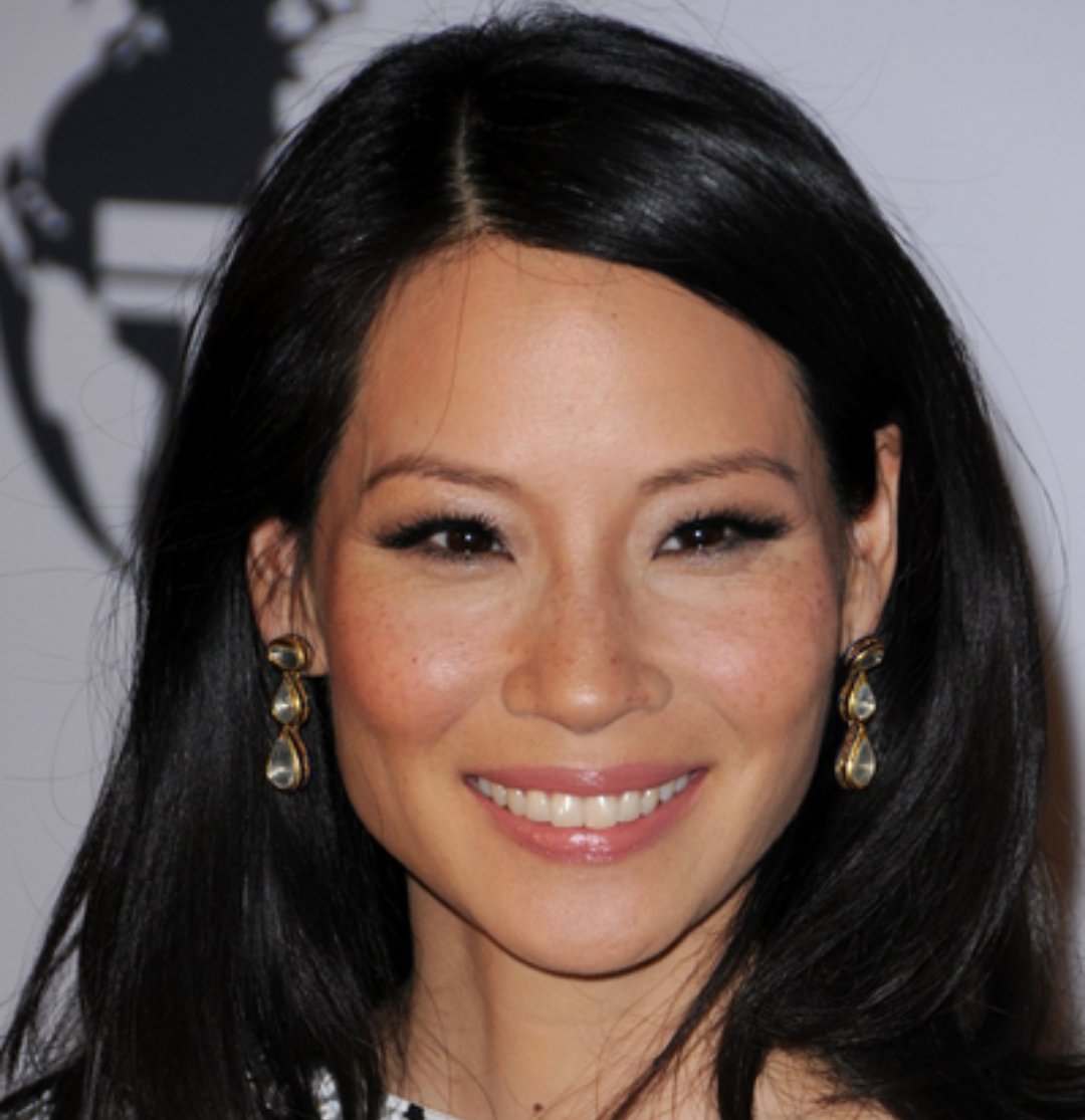 2 Dicembre 1968 nasce Lucy Liu, attrice statunitense Happy Birthday   
