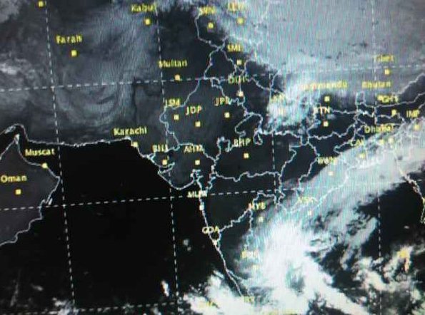Current Satellite Image Of Chennai All India Radio News On Twitter: "Current Satellite Images Of Chennai ( By:  Met Dept) #Chennaifloods Https://T.co/Qxowwnybyg" / Twitter