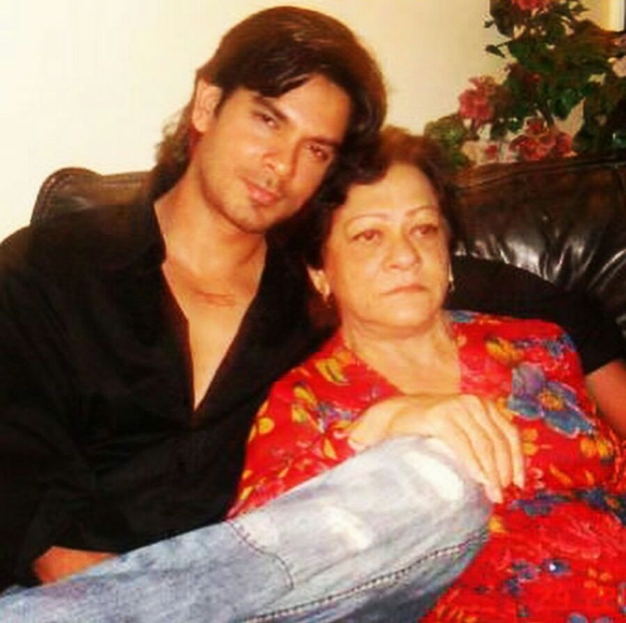keithsequeira's tweet photo. Keith with his Mommy! Retweet. #ThrowBack #BB9 #BiggBoss9 #KeithIsBack @BiggBoss https://t.co/NI3u3n7F8O