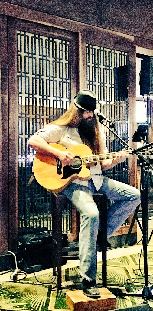 TheMirageLV's tweet photo. Parlor Lounge has quite the lineup for  #NFR, like @BritStokesBand performing tonight &amp; tomorrow night. #RodeoVegas https://t.co/BySvZ5miHk