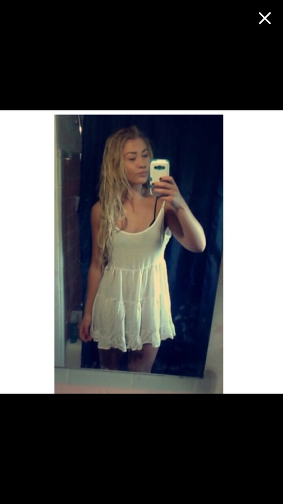 babes1244's tweet photo. dang follow this babe over here💕👅💕 @autumnnn_23 https://t.co/ZnuQTDhUit