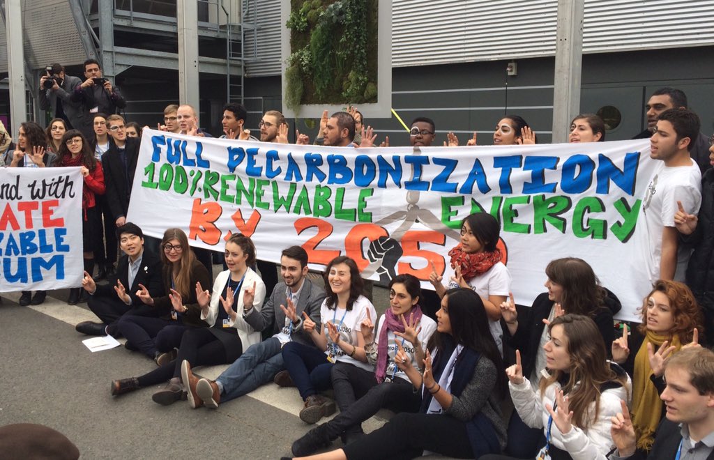 Jongeren eisen klimaatactie op #COP21Paris met steun aan 43 landen #climatevulnerableforum