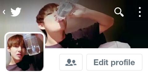 senpaislayout's tweet photo. 💧 free bts v / taehyung layout!

rt / fave if using or saving and give credits! https://t.co/j2QpMnDYko