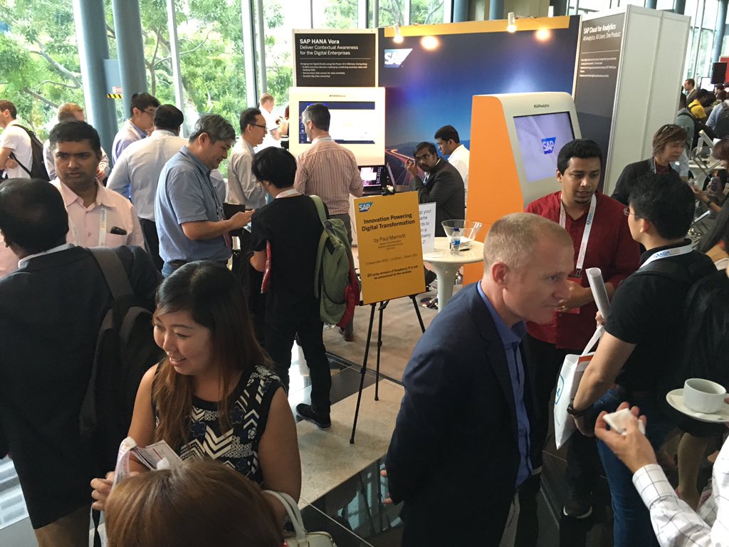 sylvanachang's tweet photo. Lots of conversations happening at #SAP booth. Join us to meet SAP experts #StrataHadoop #HANAVora #CloudAnalytics https://t.co/JazSOF59fH