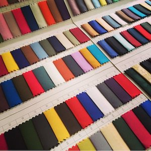 Col_Vert's tweet image. Choisissez la doublure qui vous correspond pour votre #costumesurmesure !