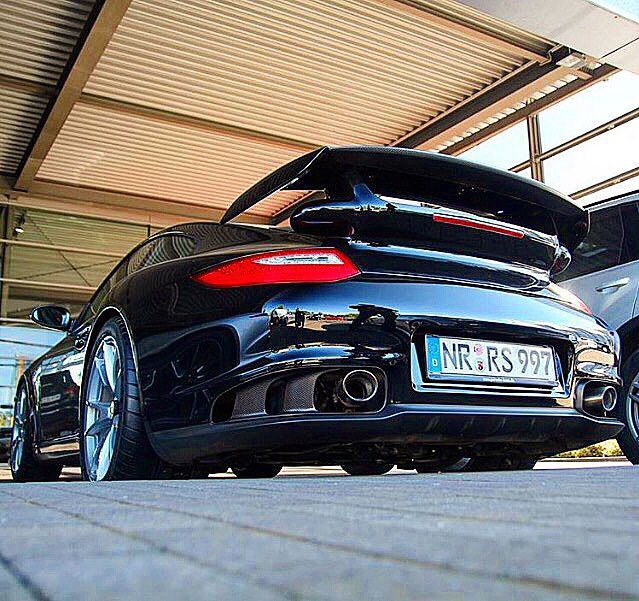 OnlyCarrera's tweet photo. #porsche #porsche911 #911gt2rs #porschegt2 #gt2rs #veryfastcar #verynicecar #roadcar #racecar #porschefan #porschec… https://t.co/T1PAXypAkb
