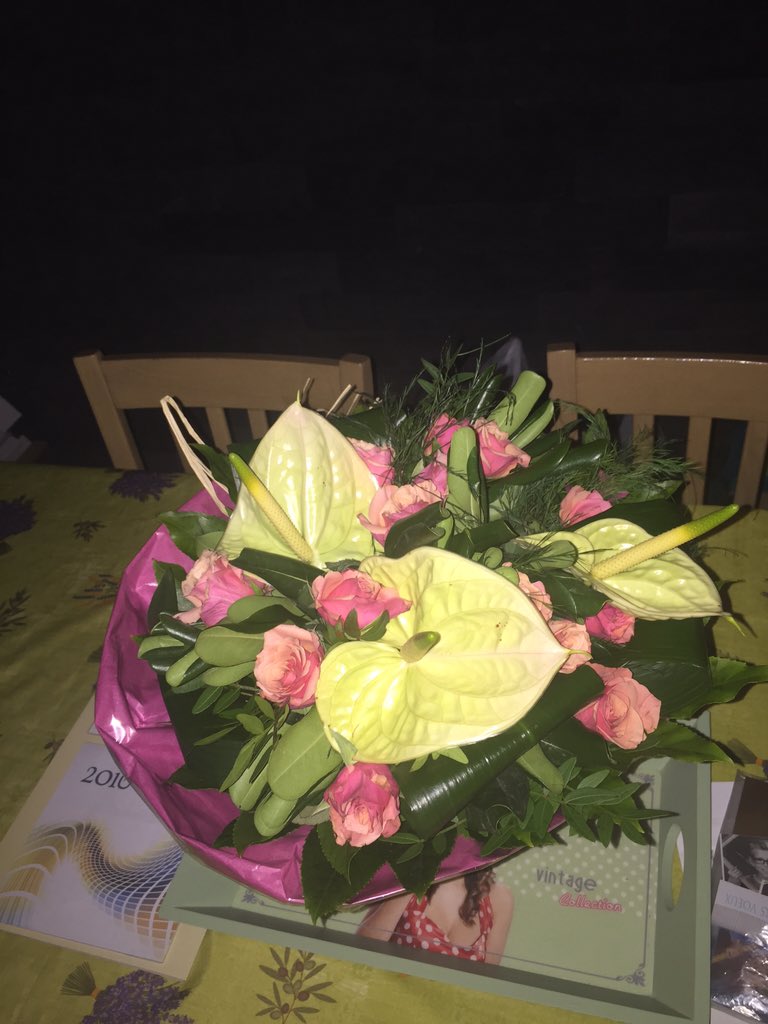 AlisonDemol's tweet photo. #MerciMonCheri❤️❤️❤️ https://t.co/5CTTVBqENl