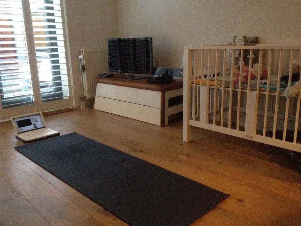 Back on track#yogaeveryday#aftertwinpregnancy