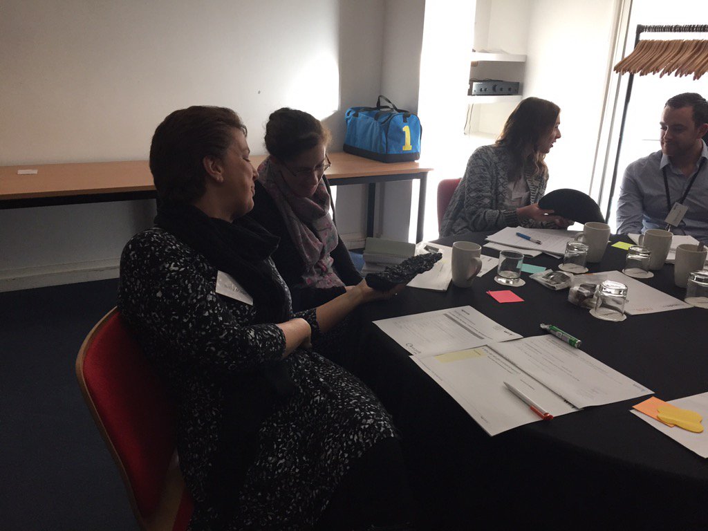 Julia bragg tweet media