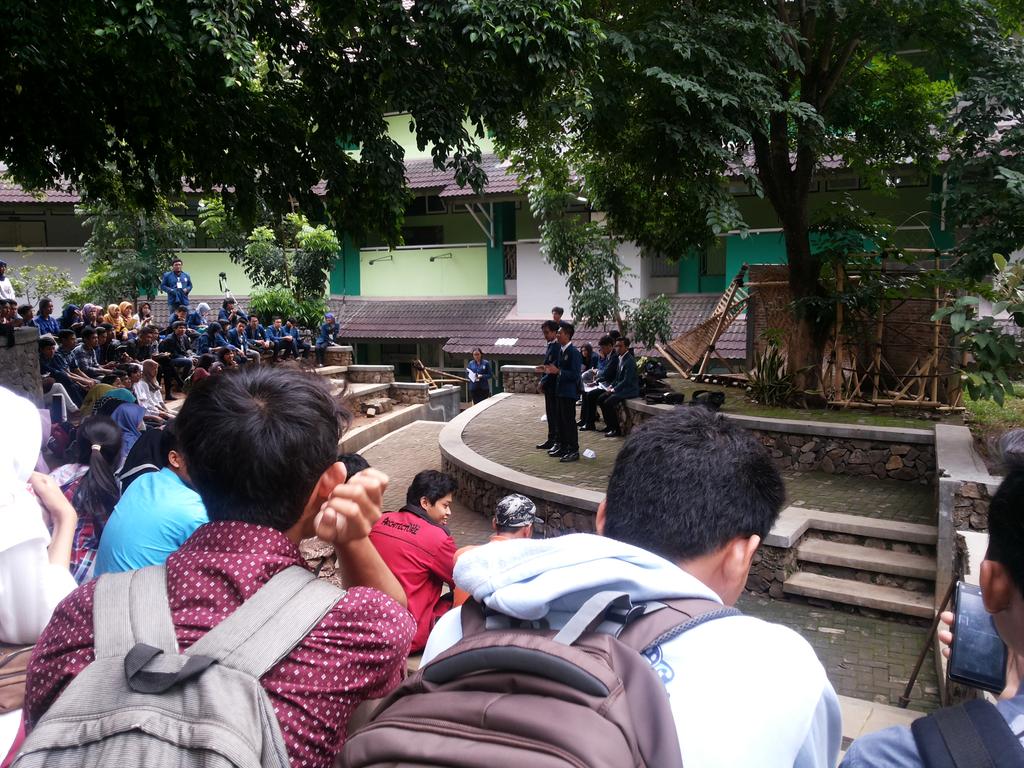 Ini nih suasana kampanye di <a href="/HMDASADHATA/">HMDA SADHATA</a> <a href="/Amoghasida/">HMA Amoghasida</a> yuk warga d3desain arsitektur dan s1arsitektur merapat ke optet