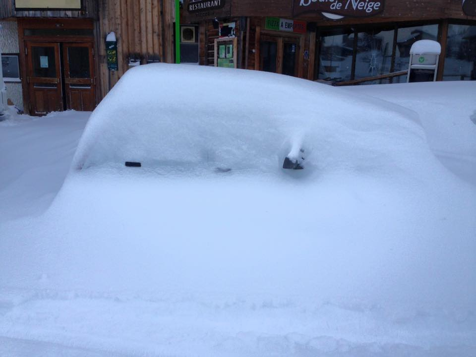 Transition_snow's tweet photo. Meanwhile, in @Avoriaz1800... https://t.co/sbh7bz8ixn