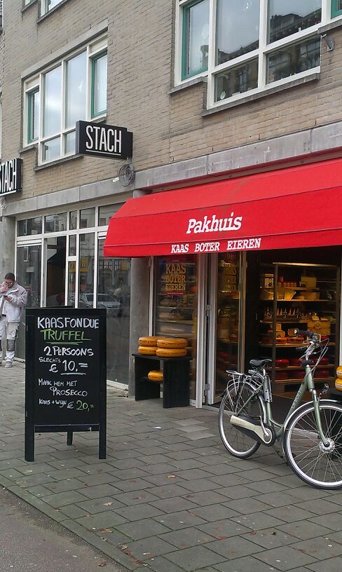 Ze willen zo graag naast ons zitten!! Eerst bij de #lijnmarkt #choorstraat nu op de <a href="/Biltstraat/">Biltstraat</a> <a href="/stachfood/">Stach-Food</a>