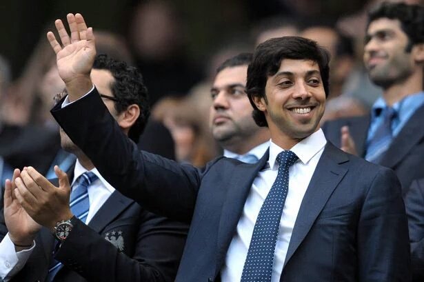 Kekayaan pemilik Manchester City - Sheikh Mansour bin Zayed Al Nahyan - £20 miliar (Rp416,4 triliun) 
Horang Kaya 😁
