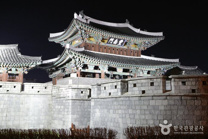 Kor_Visitkorea tweet picture