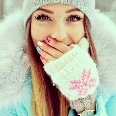 """" الابتسامة👉
**ليست دائما سعادة 😄
بل هي احيانا مجرد تخطي* * 
"""""💔الالم