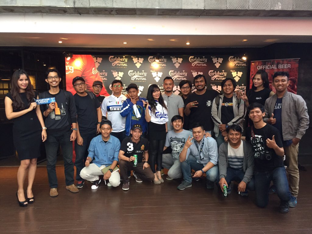 Foto bersama <a href="/effaindo/">EFFA Indonesia</a> @carlsbergid <a href="/LI_Jakarta/">Jakartans Laziale</a> di press conference #CarlsbergFutsal. FMI bit.ly/CarlsbergFutsal