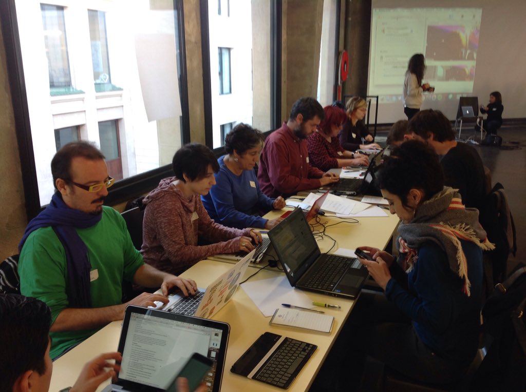 rcana's tweet photo. Maquinando estrategias en redes y medios para un voto informado con #DatacTic3 https://t.co/tr180qU0lJ