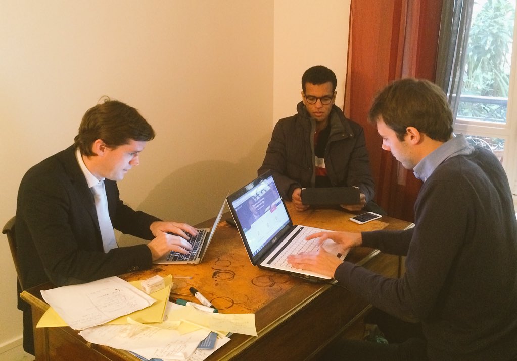 JusticeGuide's tweet image. En pleine préparation pour notre rencontre avec @HECParis demain matin! #JusticeGuide #LegalStartup