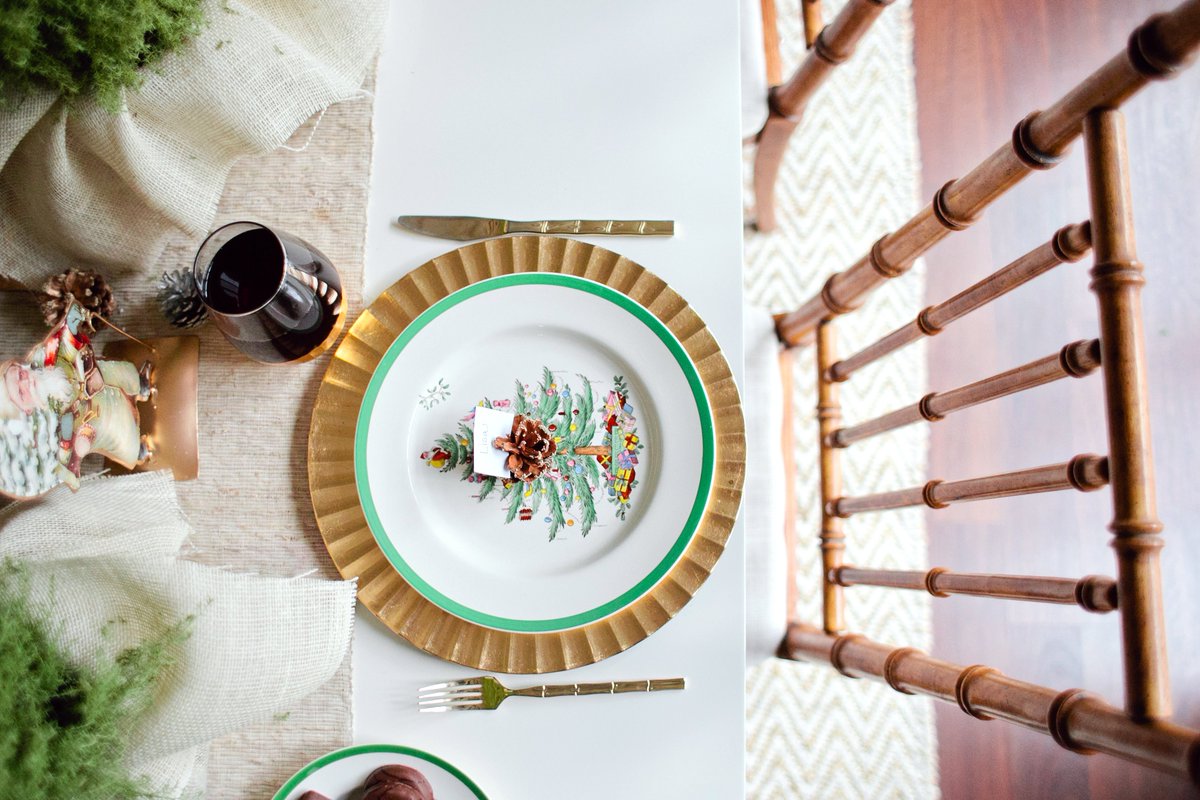 We teamed up with World Market to host a festive lunch! #DiscoverWorldMarket  #WMAffiliate houseofjadeinteriorsblog.com