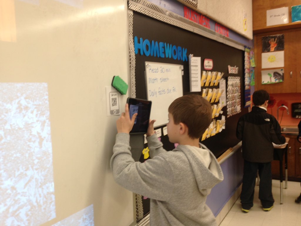 KariAddington's tweet photo. Fales 3rd Grade using QR Codes to review contractions.
#ipadpower https://t.co/t9kwlEhanH