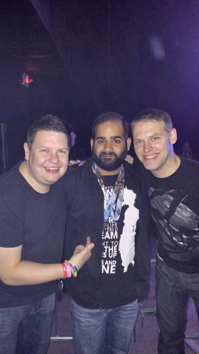 dj_elemir's tweet photo. Unfortunately missed their set but I got a pic with @AllenandEnvy! @Dreamstateusa #trancefamily #allenandenvy https://t.co/B8rUNcD3kd