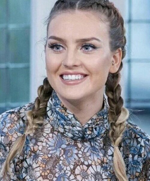 choose1LM's tweet photo. choose one https://t.co/uPFjegygIL