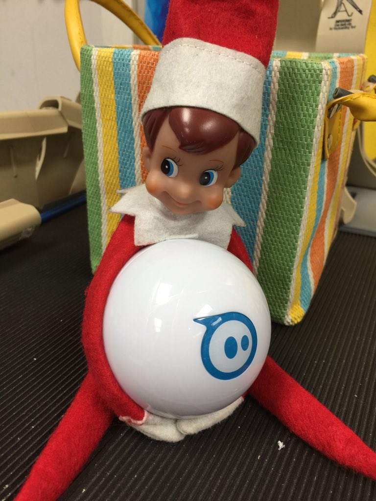 Look who came to visit! Could there be a Sphero challenge in our future?#spherofun <a href="/RaeFearing/">Rae Fearing</a>