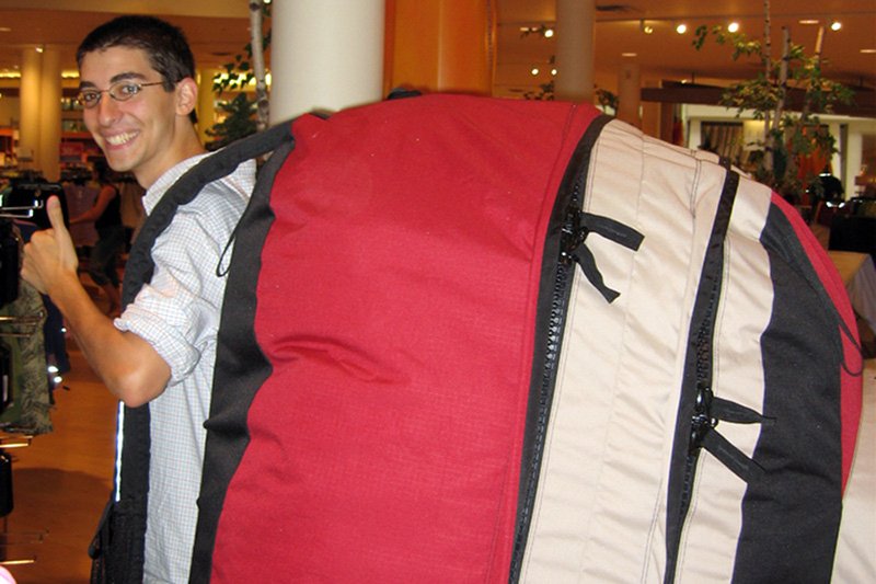notes2text's tweet photo. is a large backpack a prblem that you relate to than try @SmartbakPacks and you will look great!! https://t.co/01R8x07Joc