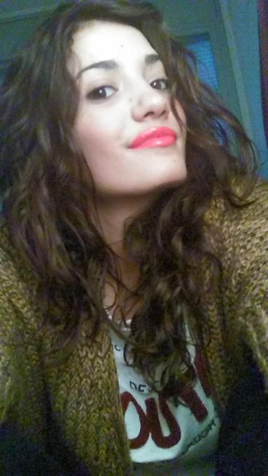 Hellou❤ https://t.co/cRK3ZtFEUI