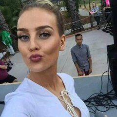 choose1LM's tweet photo. choose one https://t.co/MeI2cGOuQW