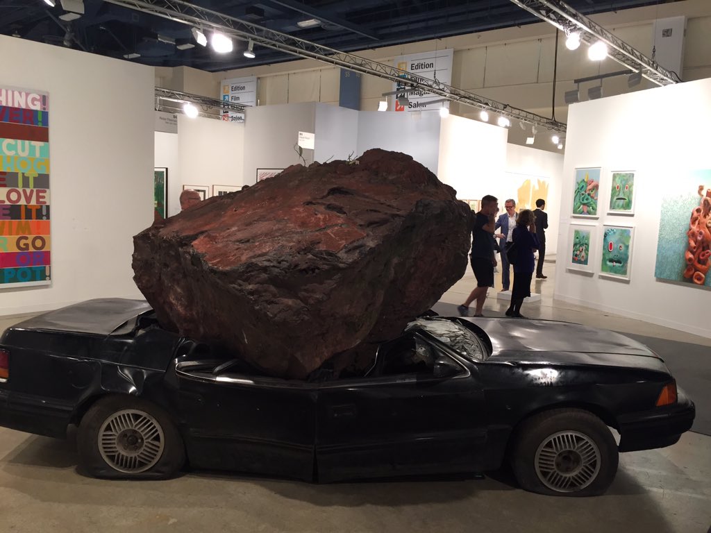 MiamiBeachNews's tweet image. Behind the scenes look at some artwork you can view at @ArtBasel this week #ArtBasel #MiamiBeach