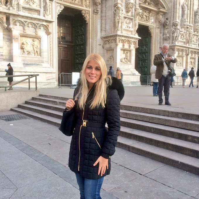 Some more photos from last Weekend, Milano by Duomo cathedral 😘😘😎 https://t.co/WTTRz6SqhT