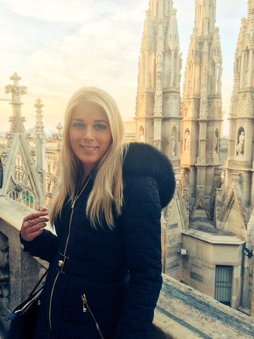 Some more photos from last Weekend, Milano by Duomo cathedral 😘😘😎 https://t.co/WTTRz6SqhT