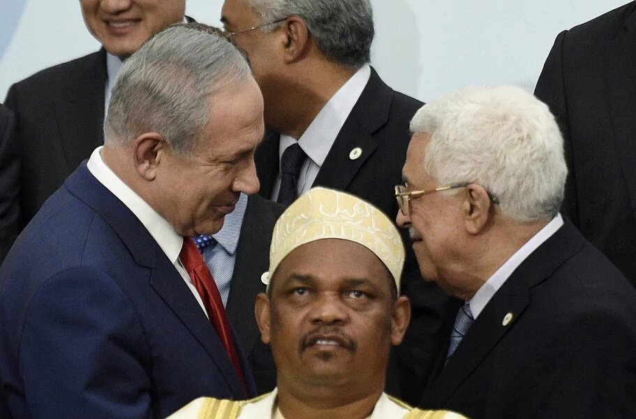 hadjromdhane's tweet photo. Merci Mr Ikililou Dhoinine  #COP21 https://t.co/9Yame2KfOl