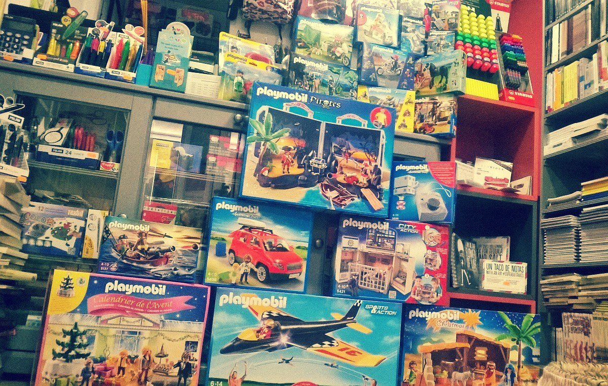 LibreriaCabrera's tweet photo. Volvemos por aquí! Nos encantan los #Playmobil!!! https://t.co/uYGz4ICmeR