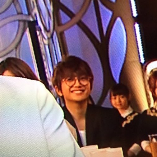 N___aaazels2's tweet photo. まってメガ島が！！！間からひょこひょこ！！ニッコニコニコニコ！！！無理可愛すぎるなにあれ死ぬ https://t.co/d0inrq3NlH
