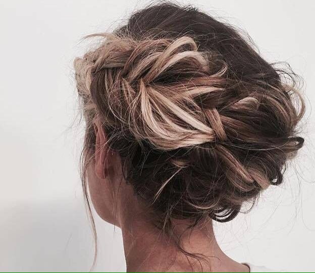 HeidiandPearl's tweet photo. Training at Heidi &amp; Pearl HQ today- what's your favourite?? https://t.co/XrBCRiuYM6
