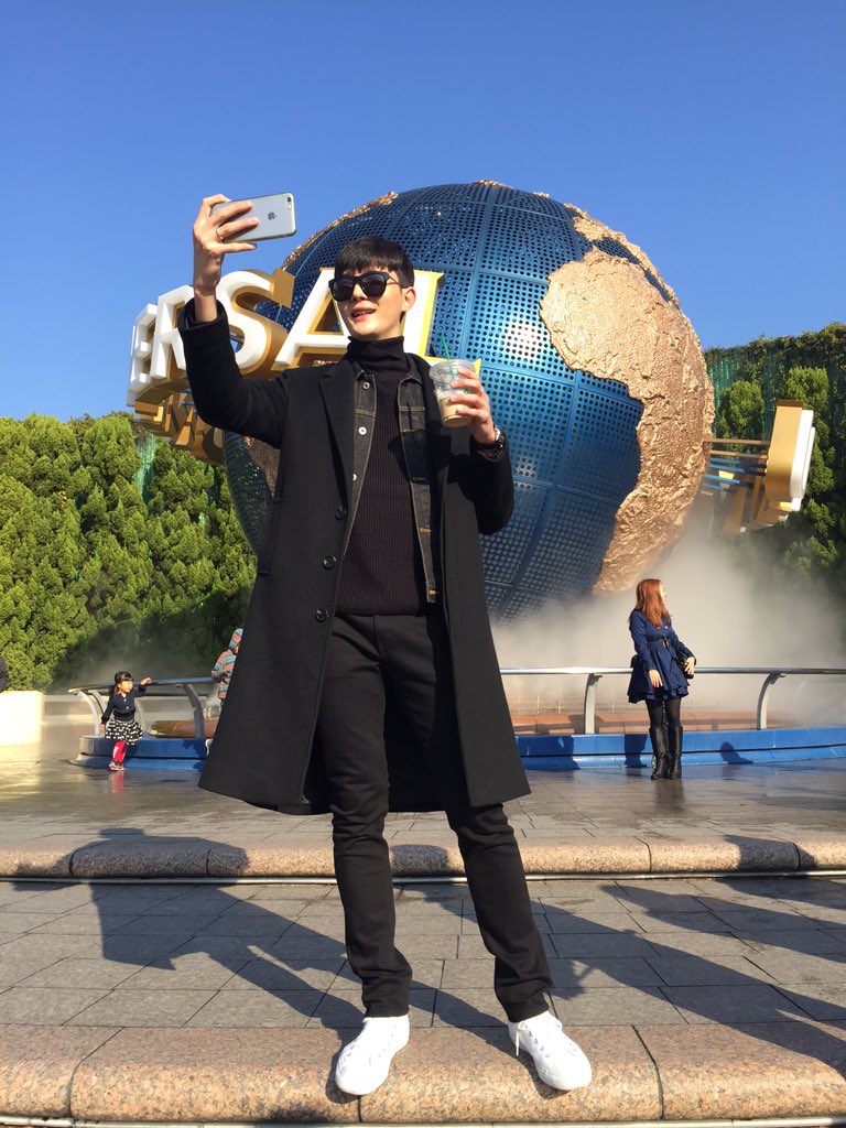 sohot_HL's tweet photo. #일본 안녕👋🏻
나는 내일 #고창 으로 #오당신이잠든사이 하러 가야해
#닥터리 좀만 기다려 금방 갈게🏃🏻
#universalstudios 👍🏻 https://t.co/rWpFi7Cmqk