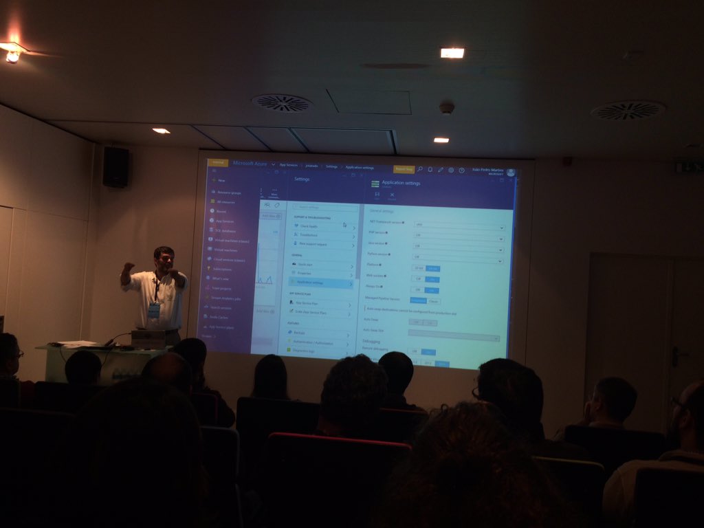 rmjoia's tweet photo. #DeploymentSlots #WebApps #mswebcamp @MSVirtAcademy @PTMicrosoft https://t.co/utMAURtbt8