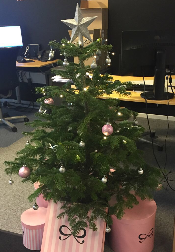 MaleneVJensen's tweet photo. Christmas at Scandinavian HQ ❄️🎄🎅🏼☃ #xmas #christmas #hunkemöller @Hunkemoller https://t.co/aMHppVZb2h
