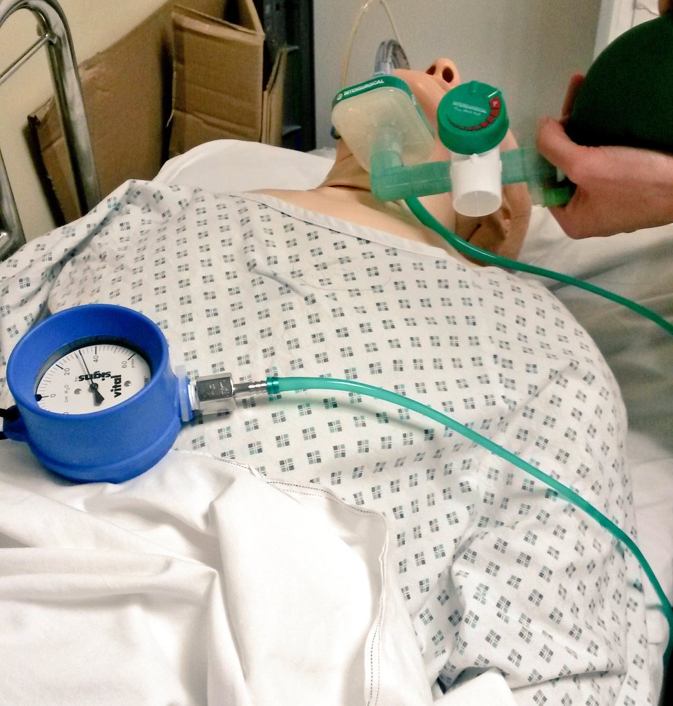 ChrisMartey's tweet photo. Enjoyed today's Manual Hyperinflation training with our band 6 resp/ITU PT @RUHBath @PTOTSLTdept #OnCallTraining https://t.co/3v4qD22VO6