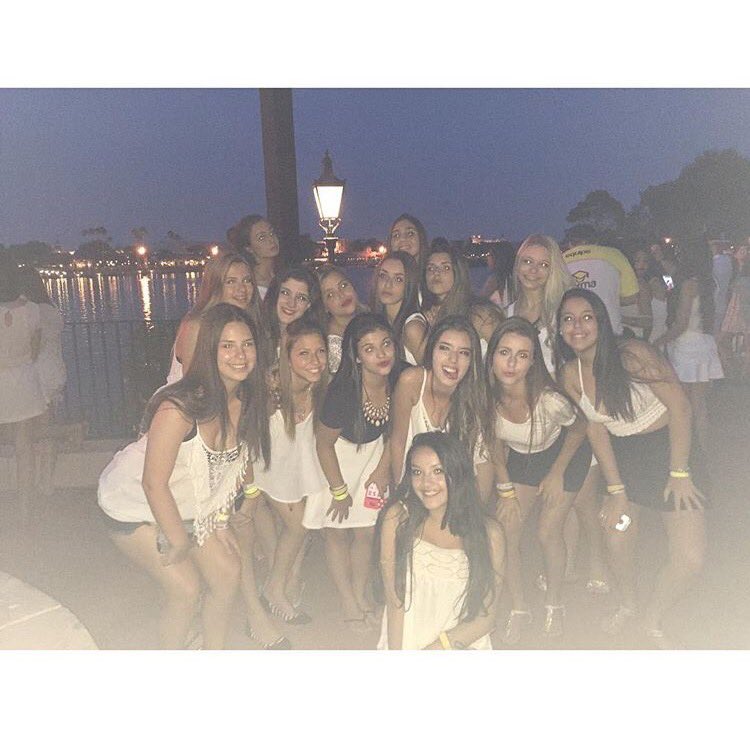 juuventura_'s tweet photo. 5 meses de muita saudade 💘 #voltadisney #formaB https://t.co/q5FbzwqY5f