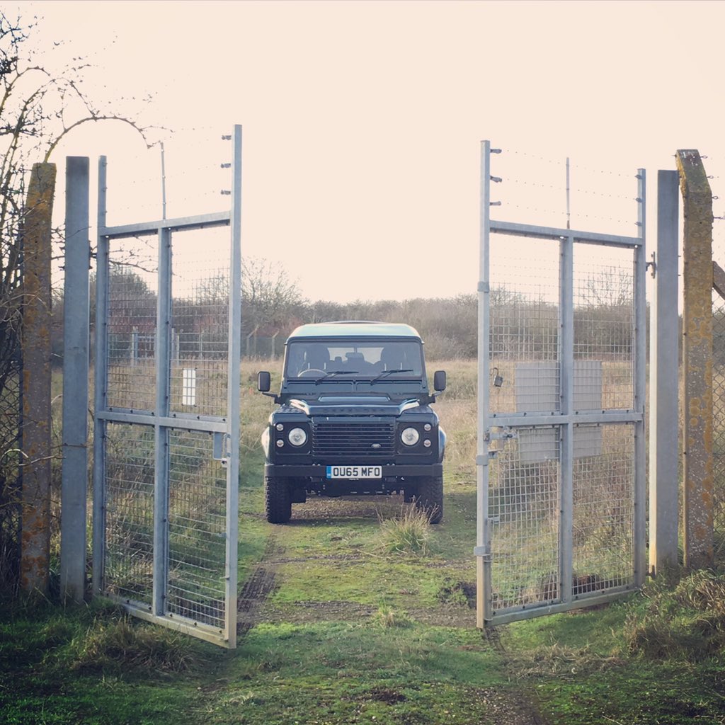 BulldogIV's tweet photo. Defending the Bomb Stores at @BicesterH. @LandRoverOxford @GideonHedley @LandRover_UK https://t.co/OrBKfa42IQ