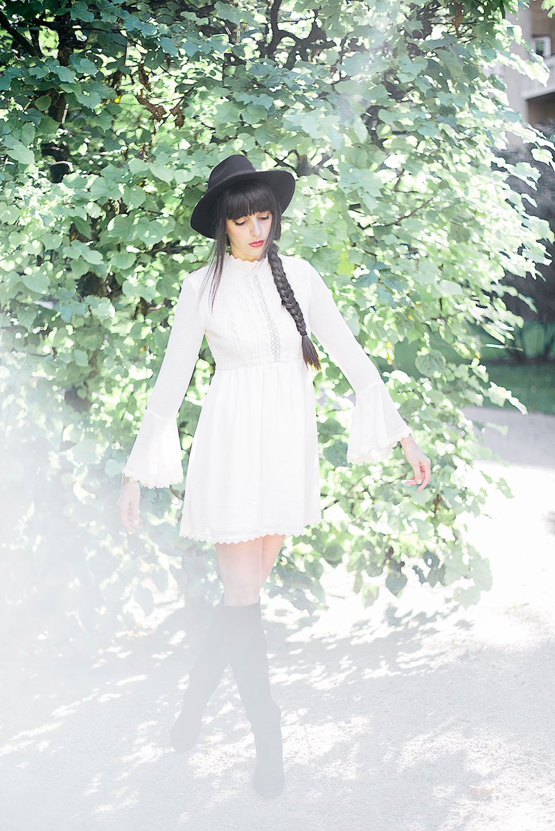 pazhalabi's tweet photo. Boho dress in a special shooting on my blog!
https://t.co/BUWFyFz1Wt
#bohodress #shooting #Helsinki #muotiblogi https://t.co/d6WQwLxDX5