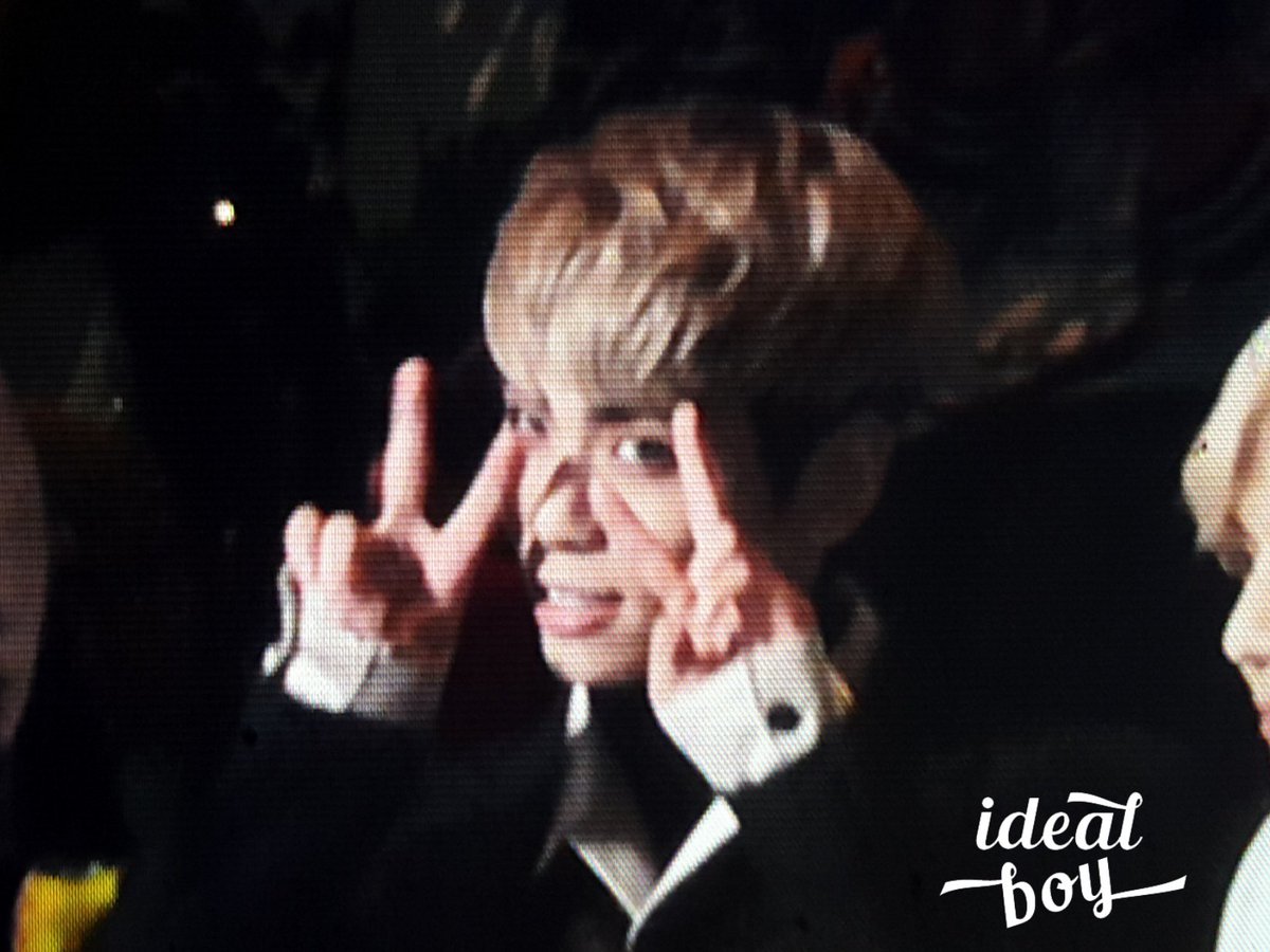 151202 Jonghyun @ MAMA 2015 CVOUqT3U8AE8Krn