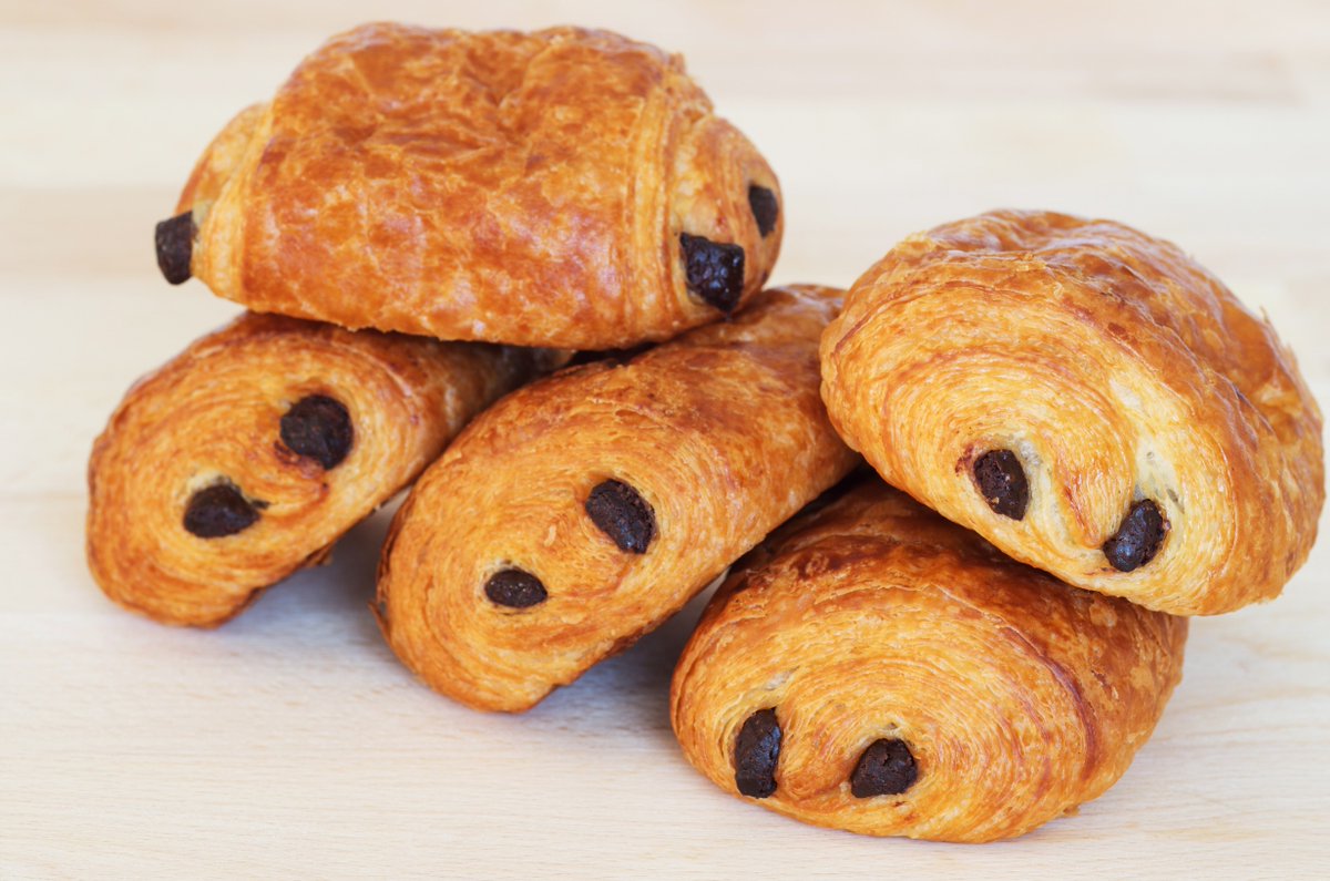 ToiAussiSi's tweet photo. #RT si toi aussi tu dis "Pain au chocolat" 

#Like si toi aussi tu dis "Chocolatine" https://t.co/m5Aqu5jONM