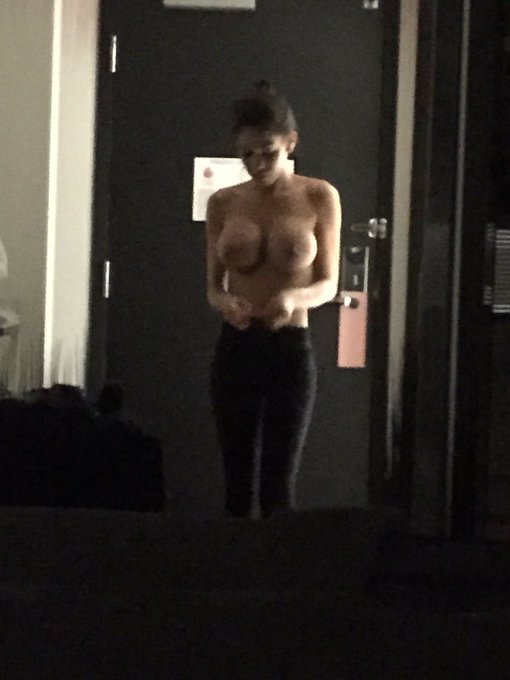 Morning Peepers💥💥💥💥 My Stalkerazzi https://t.co/1KCGHPwsIL